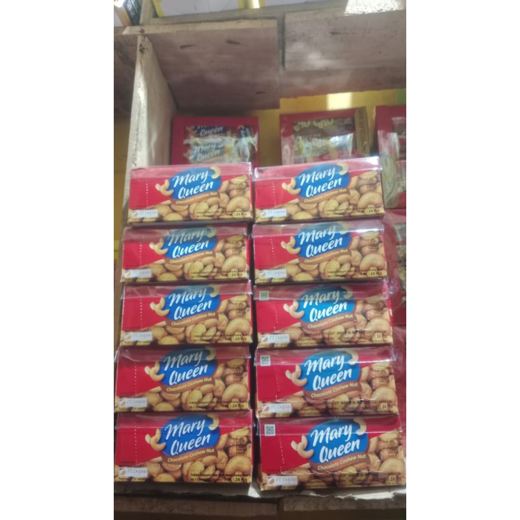 

Mary Queen Chocolate Cashew Nut 1 Box Isi 24 Pcs