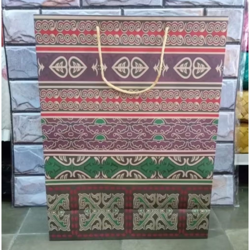 

Paper bag Batik Folio Medium Eksklusif samson doff