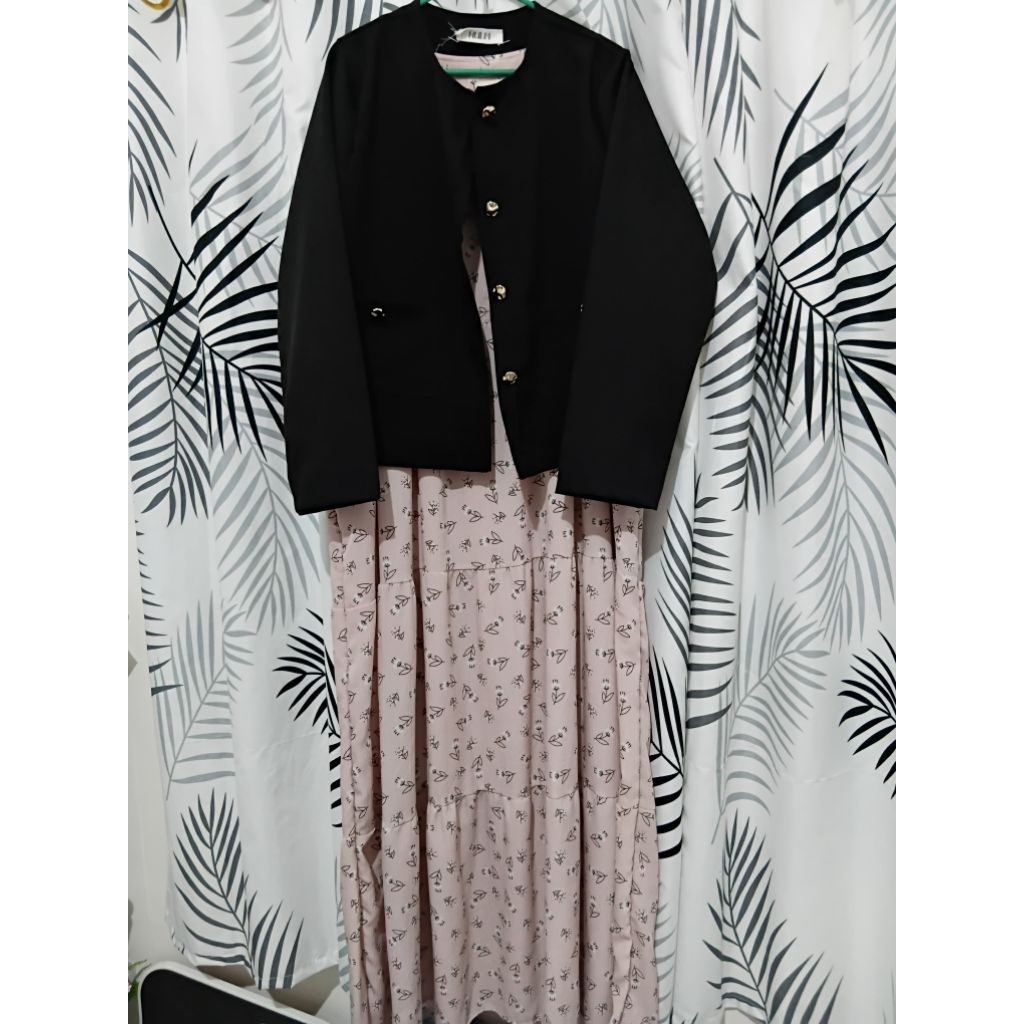 Sold (Set Nadisfa Inner Dress Pink + Hulm Blazer Black (Preloved) Bonus: Farrasi Malay Square Hijab 