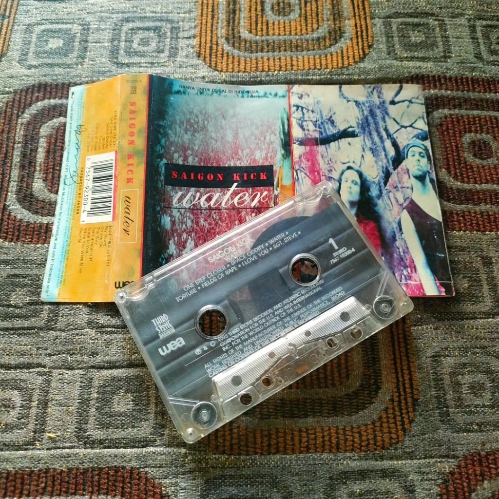kaset pita SAIGON KICK - WATER