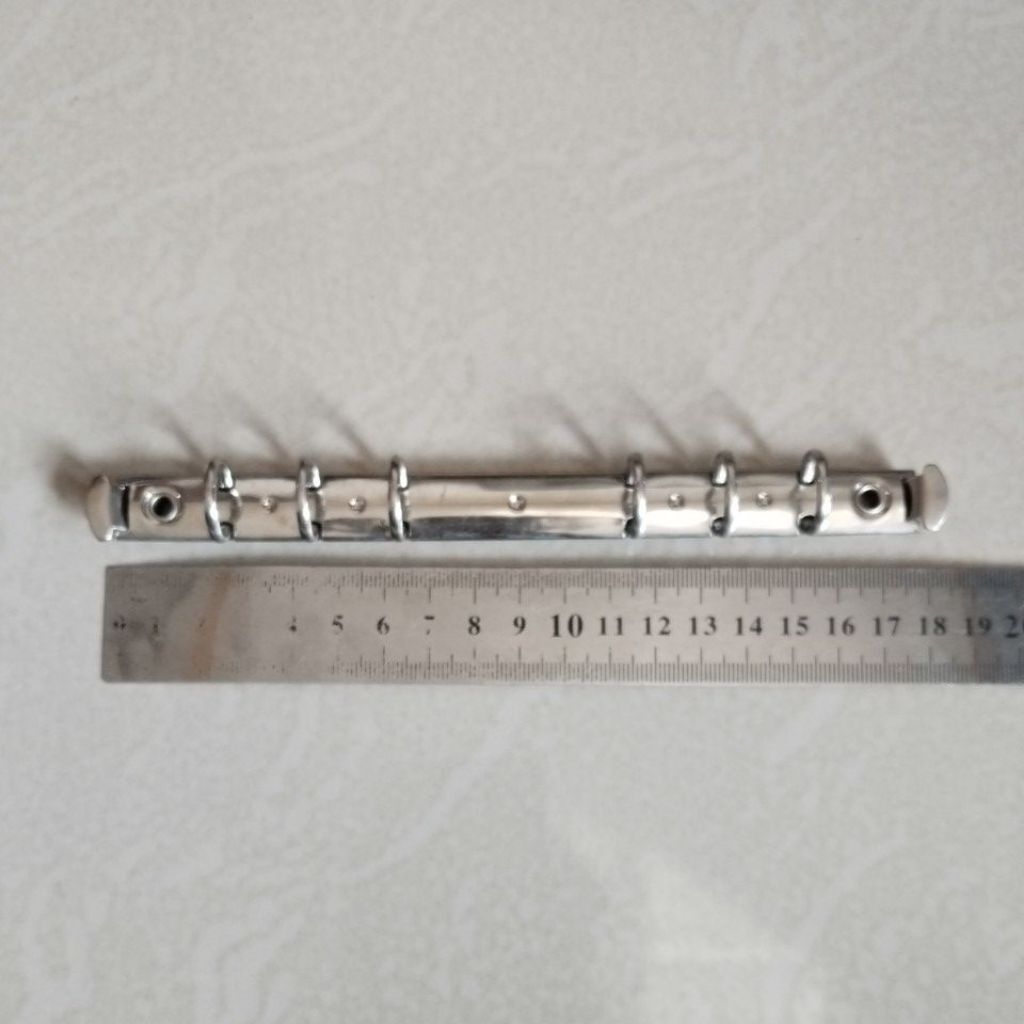 

Ring Buku Menu / Ring 6 Lubang Mekanik Binder 18 cm / Ring kertas Agenda A6