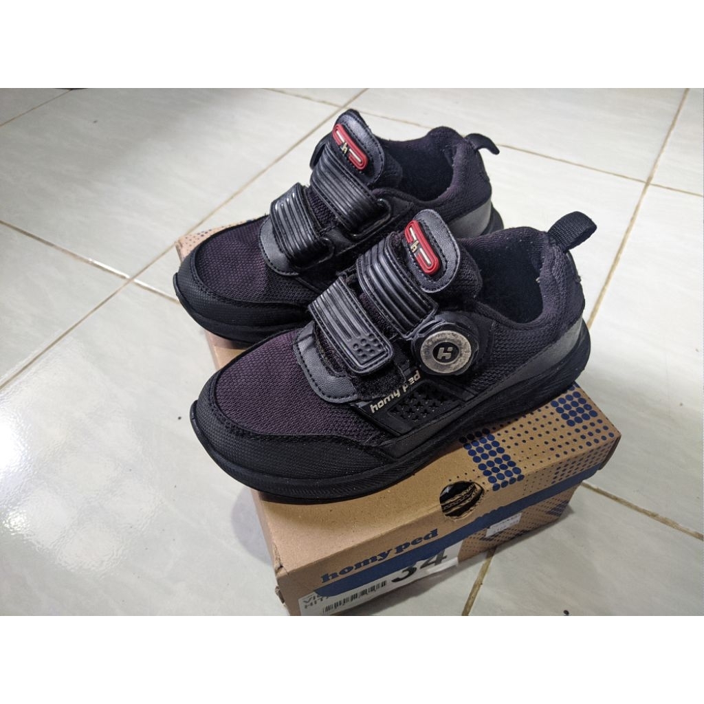 Sepatu anak homy ped