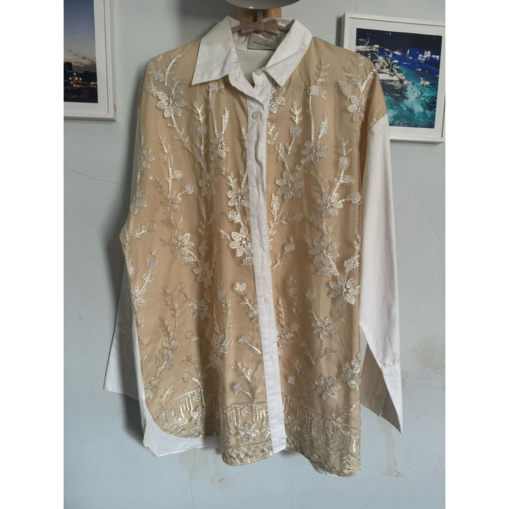 [PRELOVED] Kemeja Studio Tui