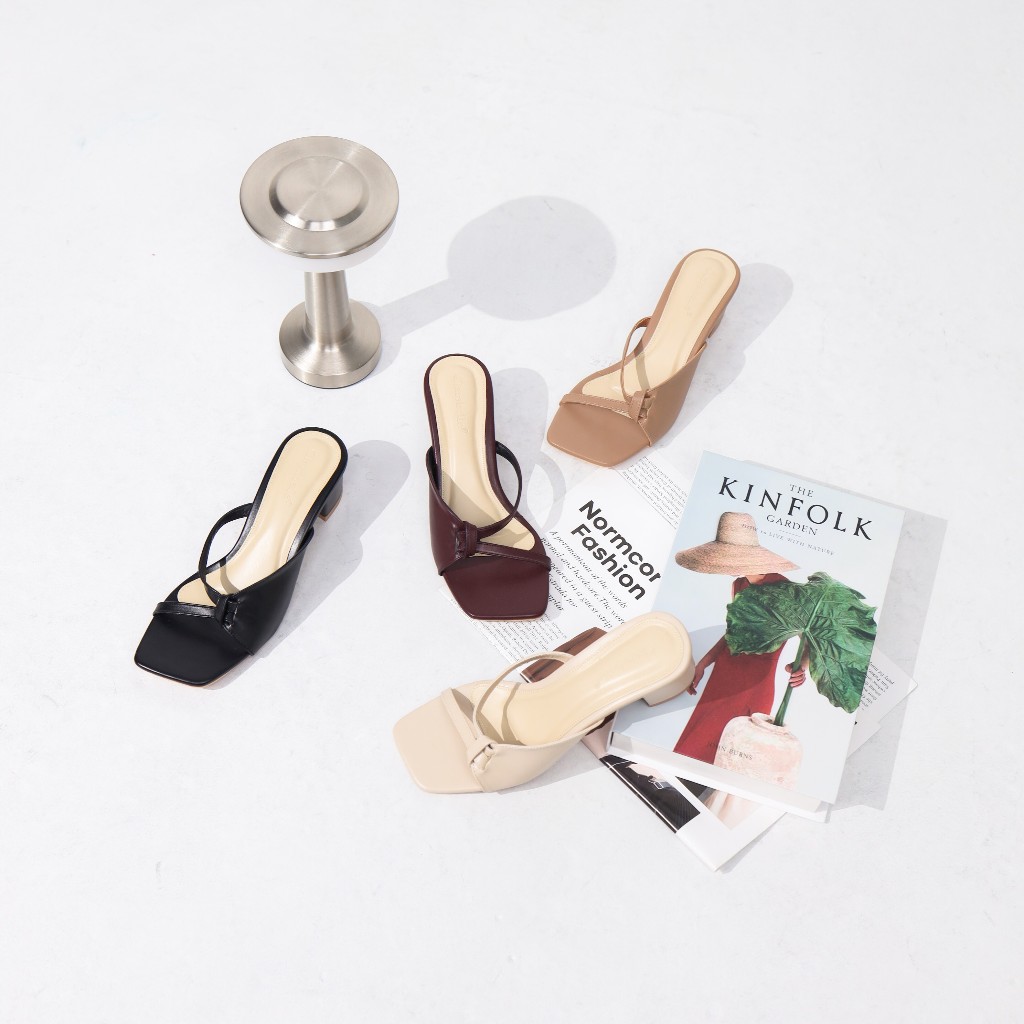 Clarabelle Azarine Sandal Heels Wanita