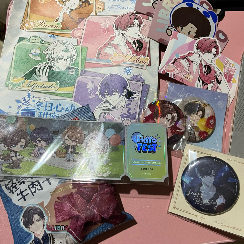 Tears of Themis Artem badge, Paperbag, hoyofest 2024 ticket, collab China, doll v1 Artem