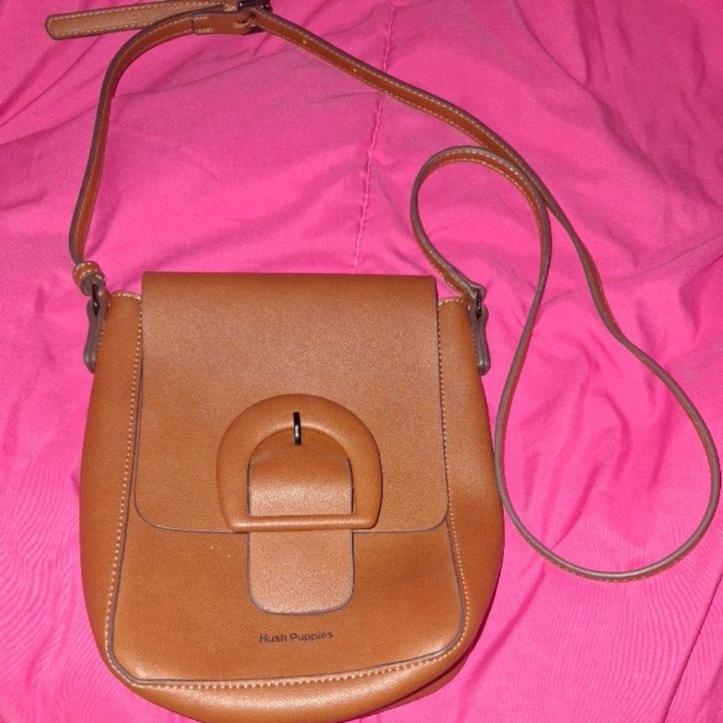 tas sling hush pupies preloved