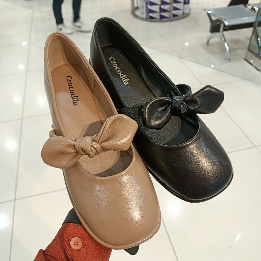 sepatu flat wanita CROCODILE original matahari