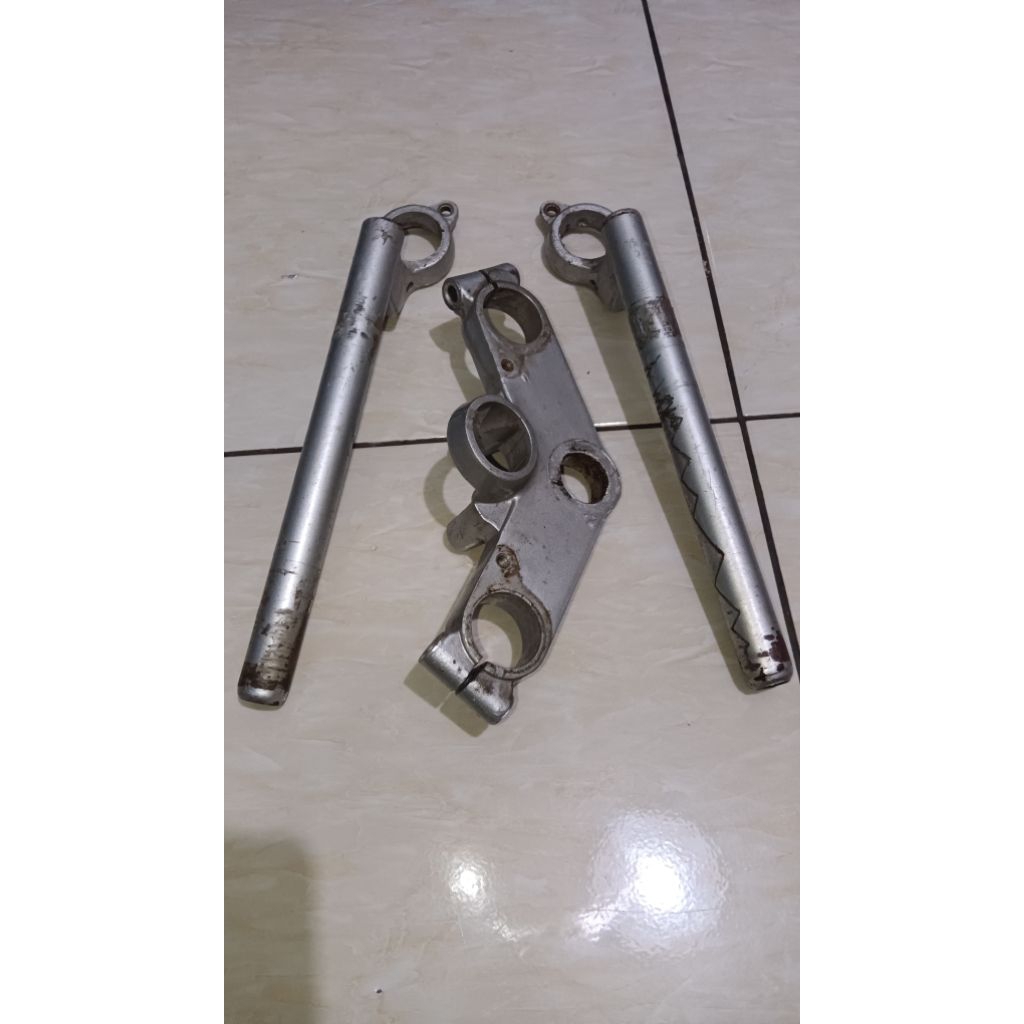 Segitiga T Atas dan Stang stir Ninja R SS original