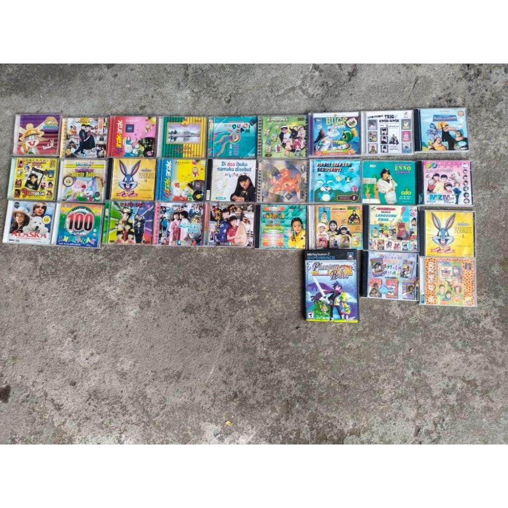 

Tempat kaset Cover sampul saja (tanpa kaset)