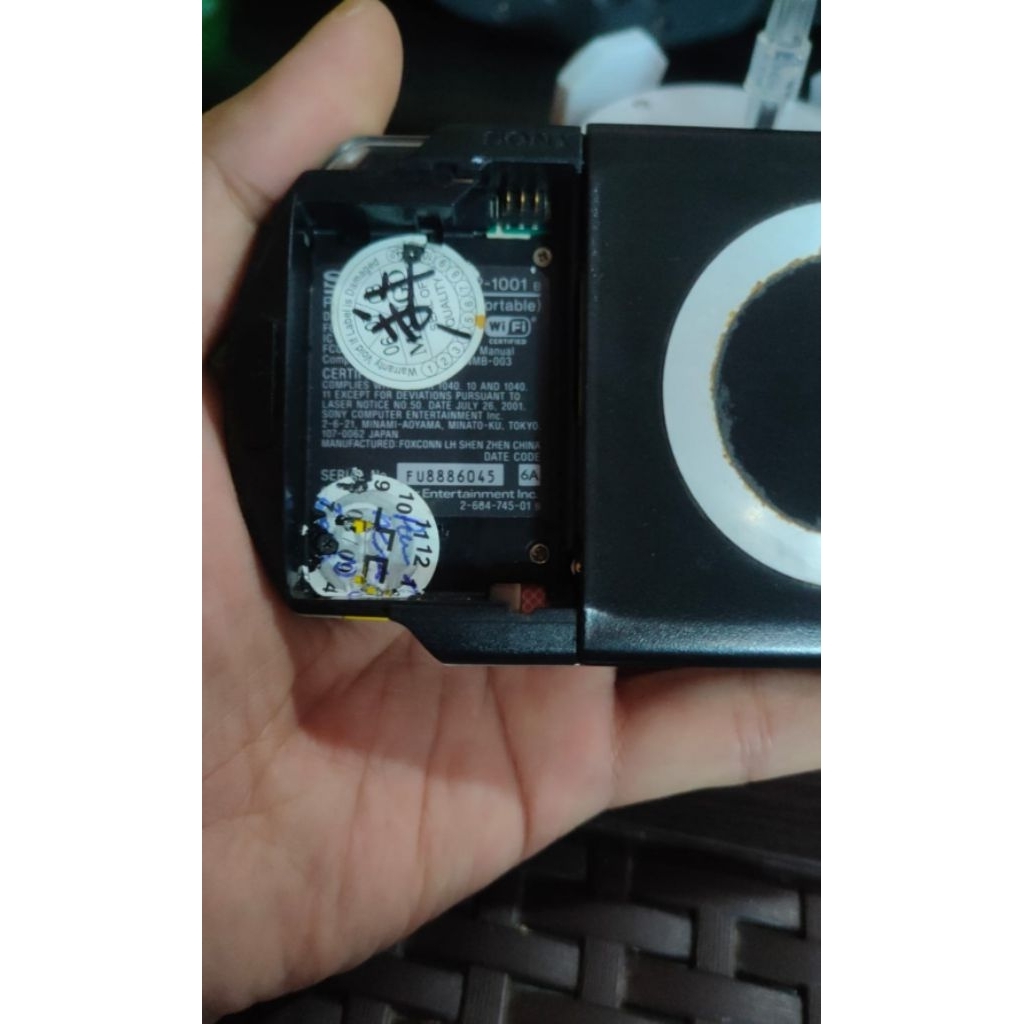 Sony psp seri 1001 normal memory 4gb kosong