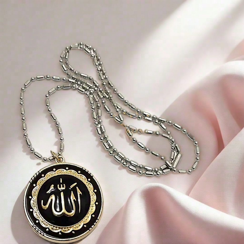 Kalung Liontin ALLAH Lapis Enamel Pria dan Wanita Tebaru Dewasa Besi Baja Putih Unisex Anti Karat An