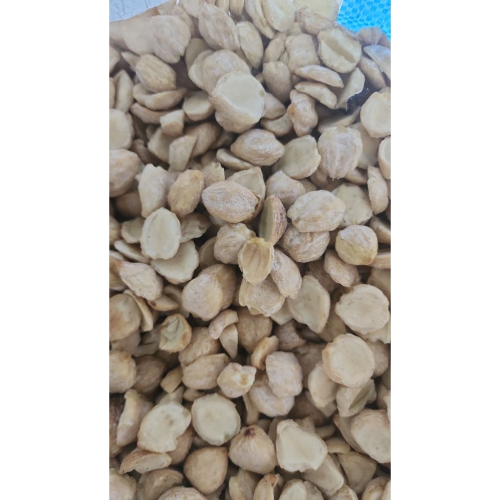 

kemiri keping /pecah 2 Kemasan 1kg