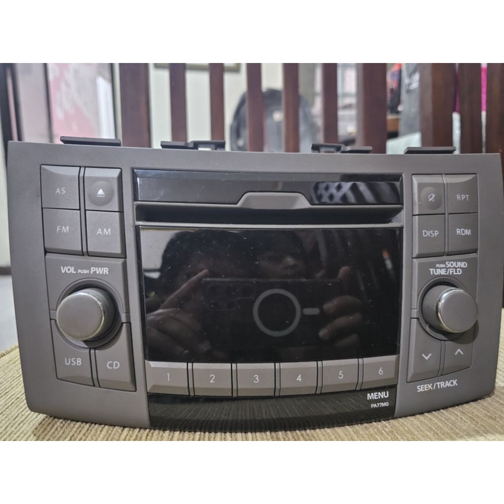 Head Unit Suzuki Ertiga Tahun 2013 ORIGINAL