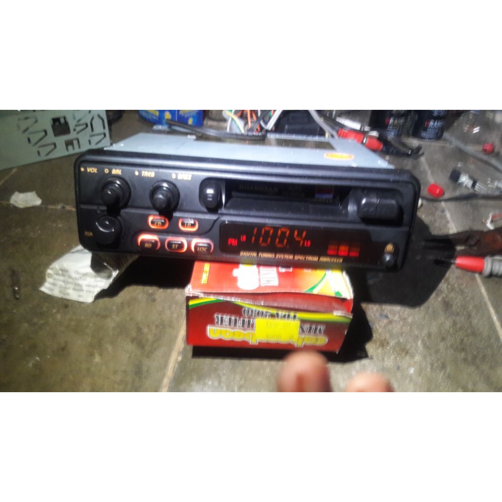 Radio tuner tape mobil Roadstar