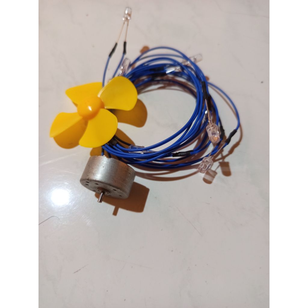 LAMPU LAYANGAN 1 SET LAMPU RGB & DINAMO HIAS LAYANG-LAYANG