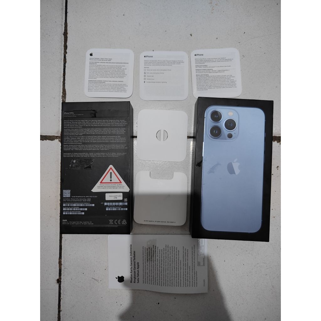 

DUS BOX IPHONE 13 PRO Sierra blue IBOX ORI COPOTAN LENGKAP & BUKU GARANSI