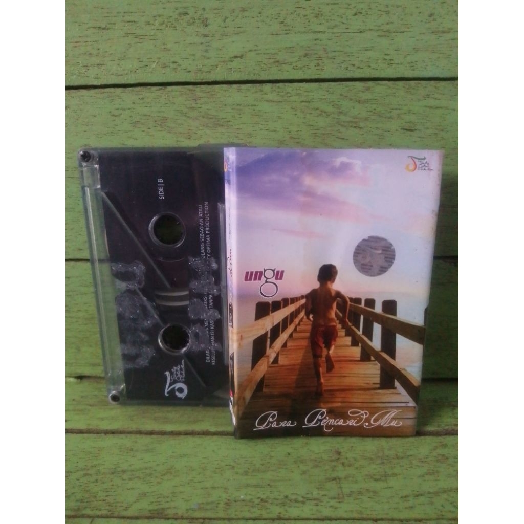 kaset Ungu - Para PencariMU