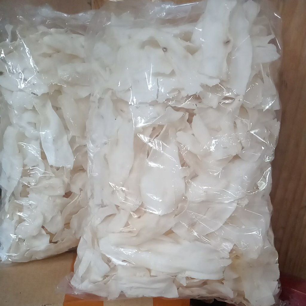 

KRIPIK SINGKONG/KETELA MENTAH RASA GADUNG ASLI 1KG