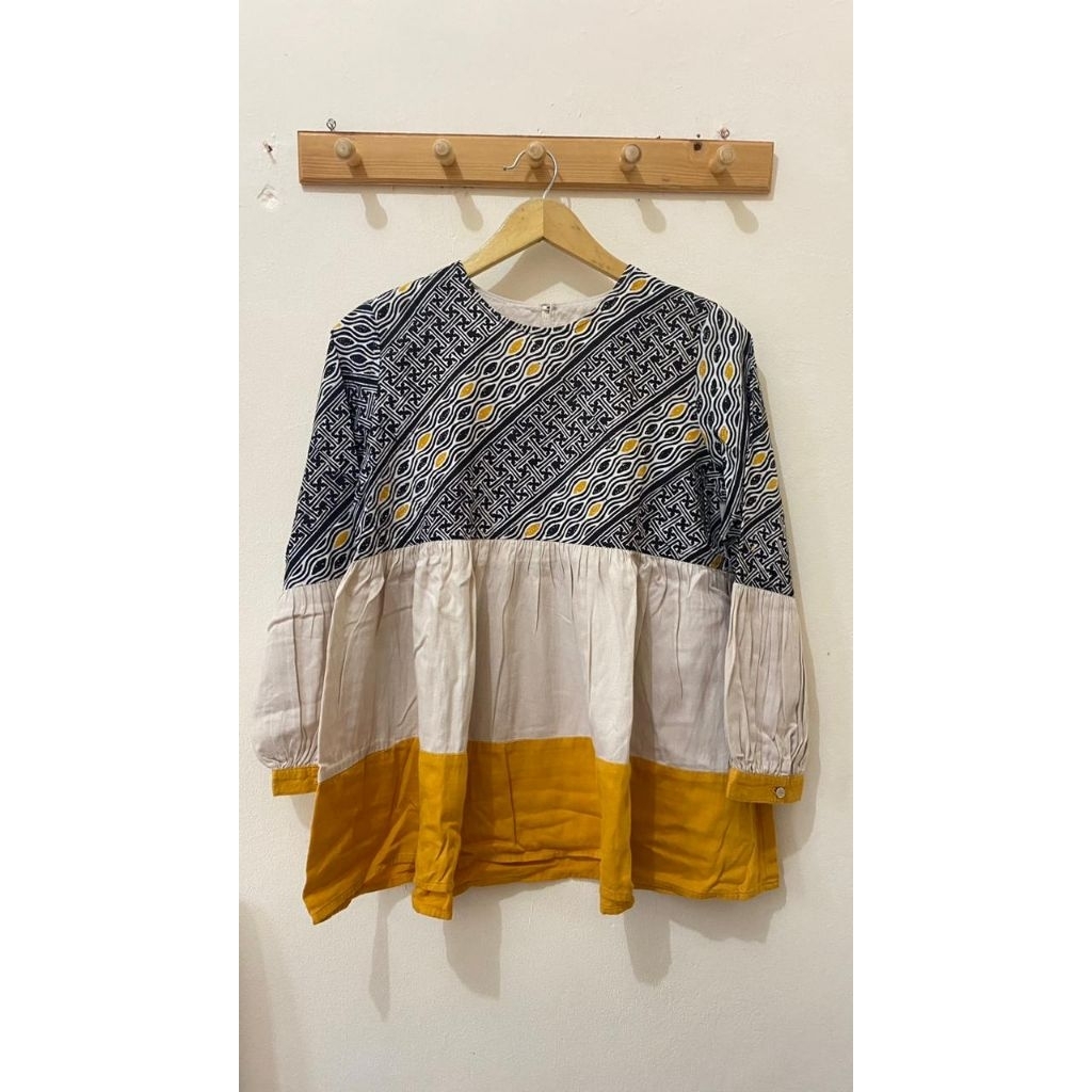 preloved atasan batik by aqila.clothing