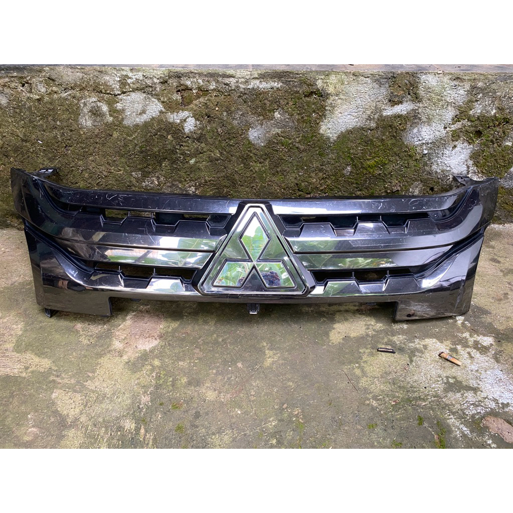 Grill Grile Mitsubishi Xpander Cross 2018-2021 Original Copotan