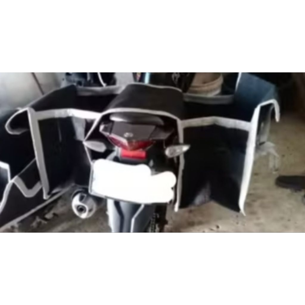 Tas obrok motor kecil