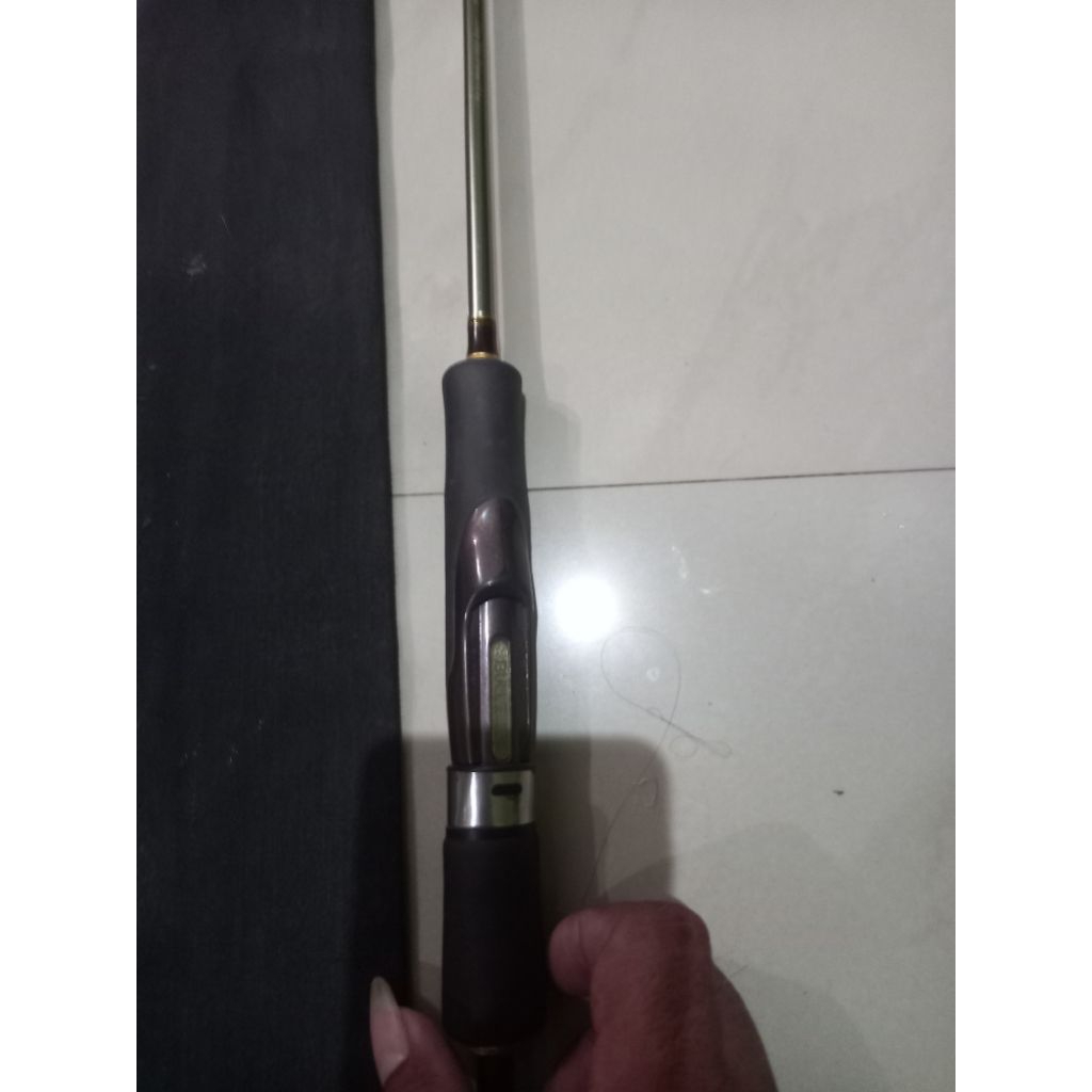 joran bullzen bs monster iguana platinum pe 0,8-1,5 ori lumayan mulus jarang pakai lengkap sarung