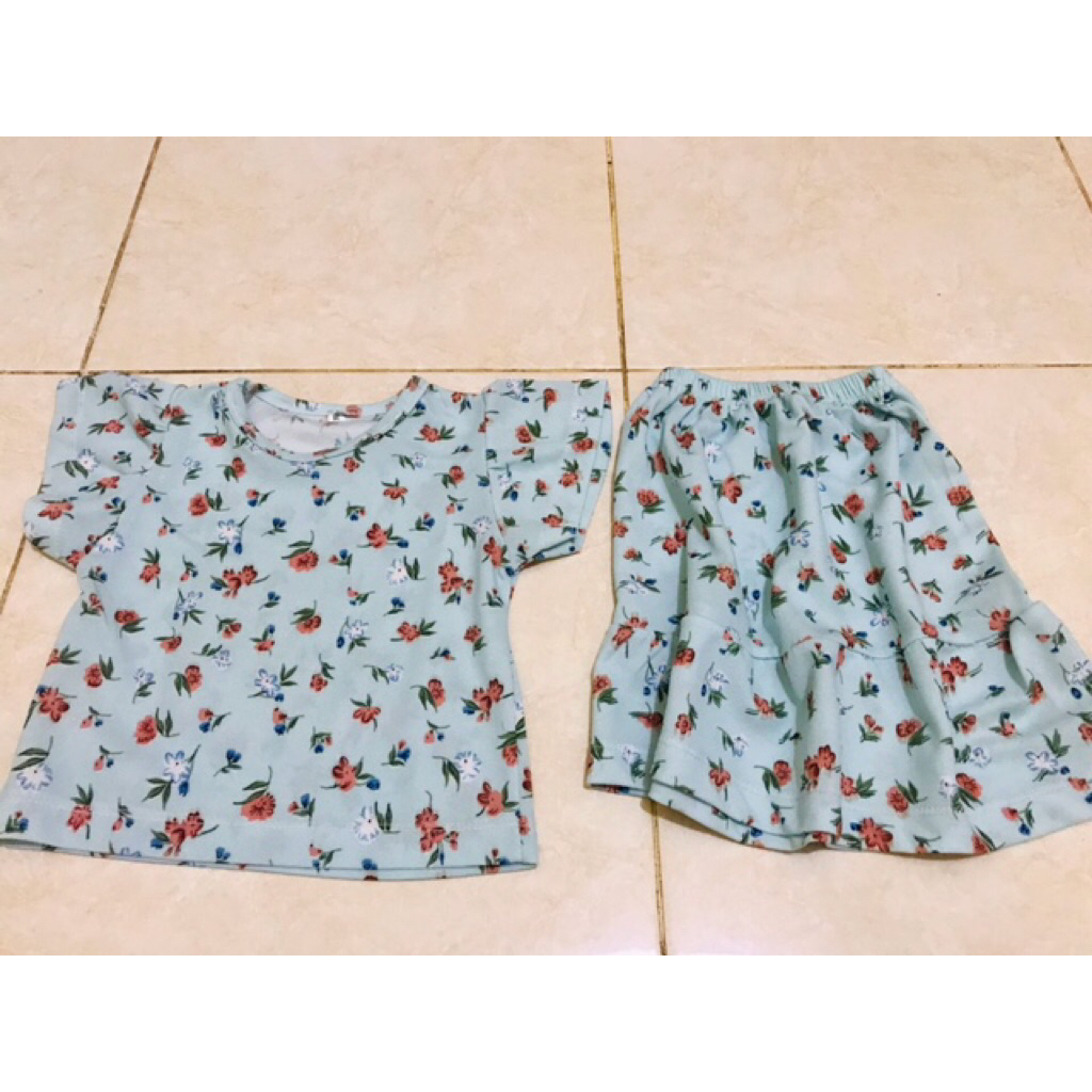 PRELOVED Baju Anak Perempuan Setelan Rok
