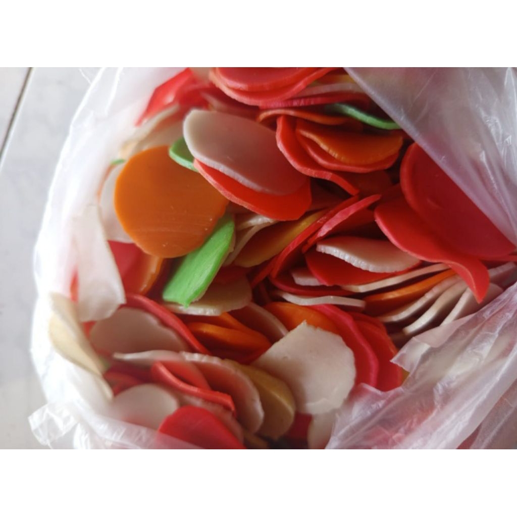 

Kerupuk Seblak Merah Putih