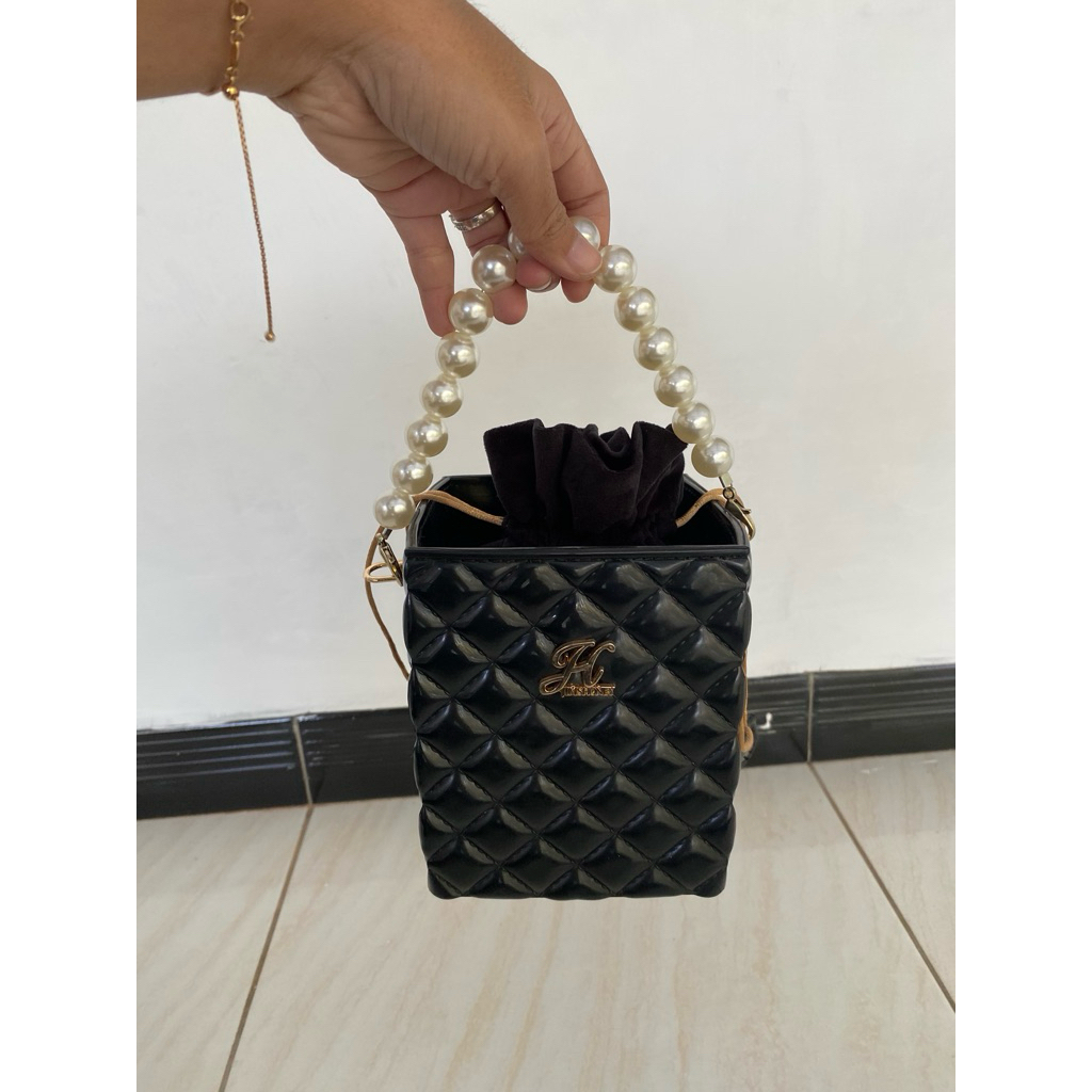 Preloved tas kondangan JH