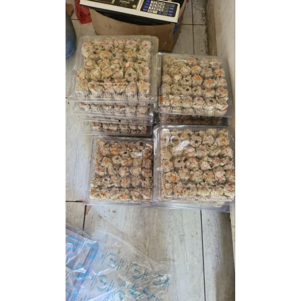 

dimsum jumbo isi 50 pcs/mika varian toping