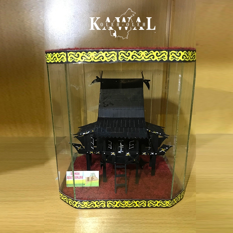 MINIATUR RUMAH ADAT KALIMANTAN - MINIATUR RUMAH ADAT BANJAR