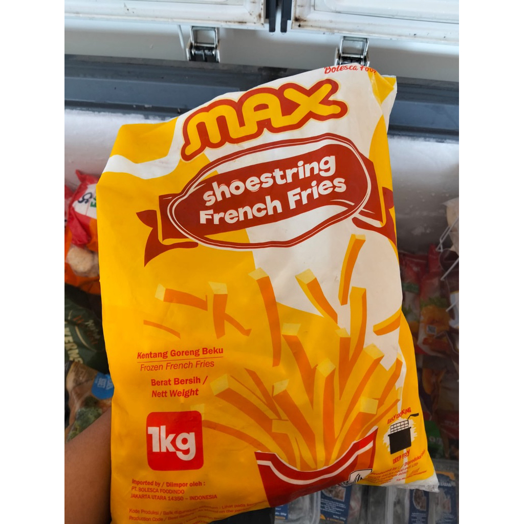 Max shoestring french fries