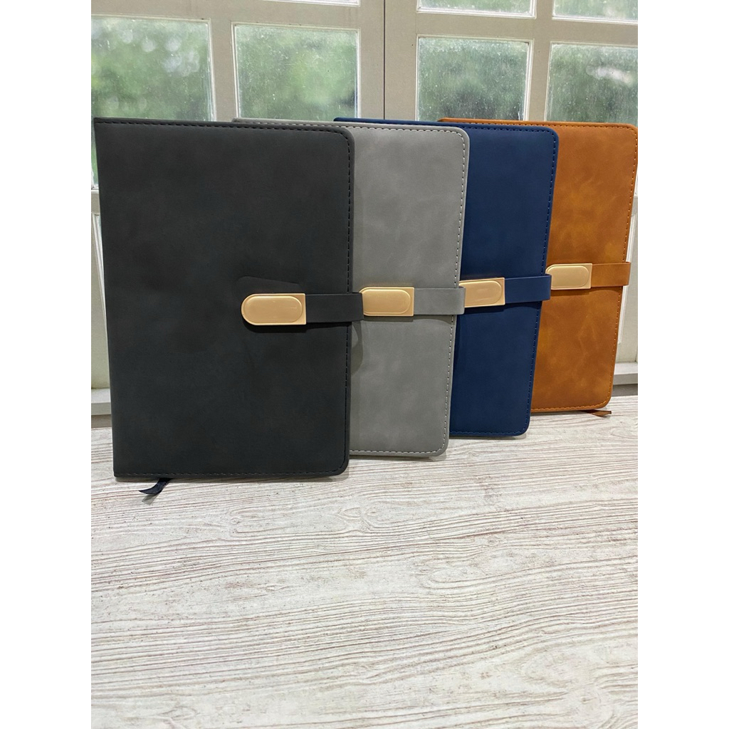 

Free Custom Logo Perusahaan dan Nama Buku Agenda A5 - 503 Grafir Laser Notebook