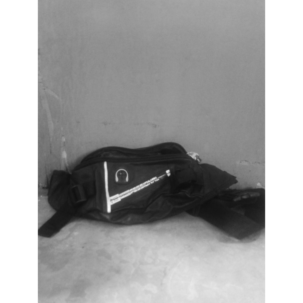 TAS.JADUL.LEMPANG.PRIA√