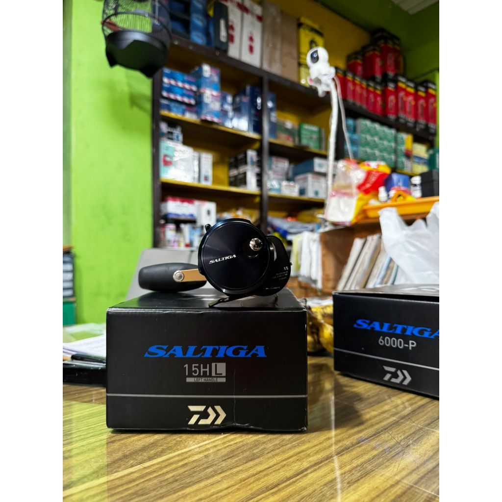 SECOND OVERHEAD REEL DAIWA SALTIGA 15-HL LEFT