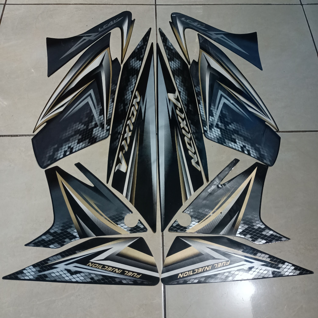 stiker striping yamaha vixion 150 2009 old hitam lis body standar berkualitas original