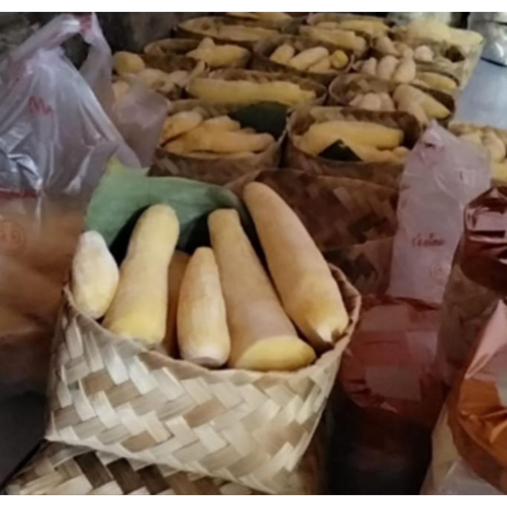 

Tape singkong mentega ukuran 1000 gram enak manis dan lezat