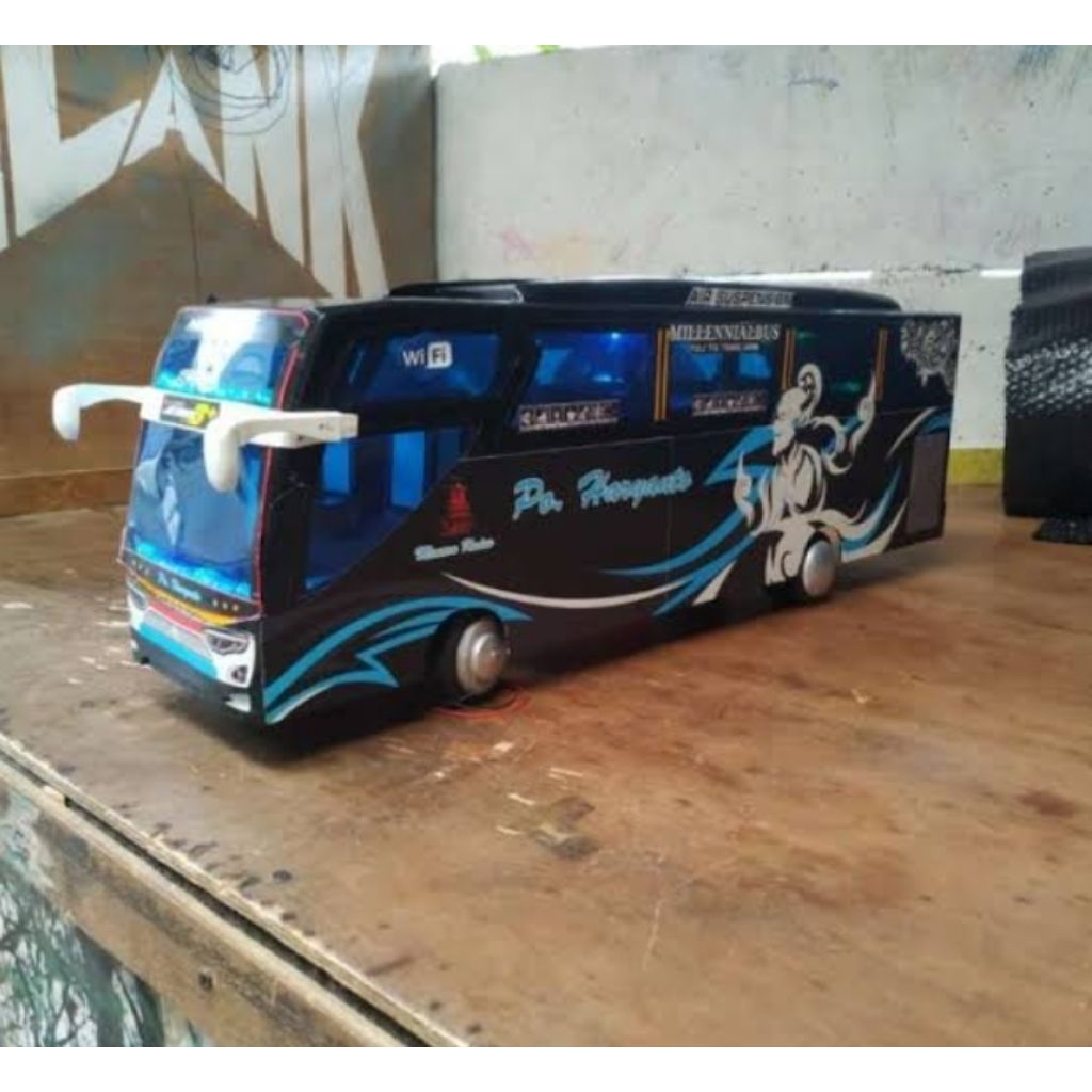 diecast miniatur bus Basuri PO Haryanto model new livery