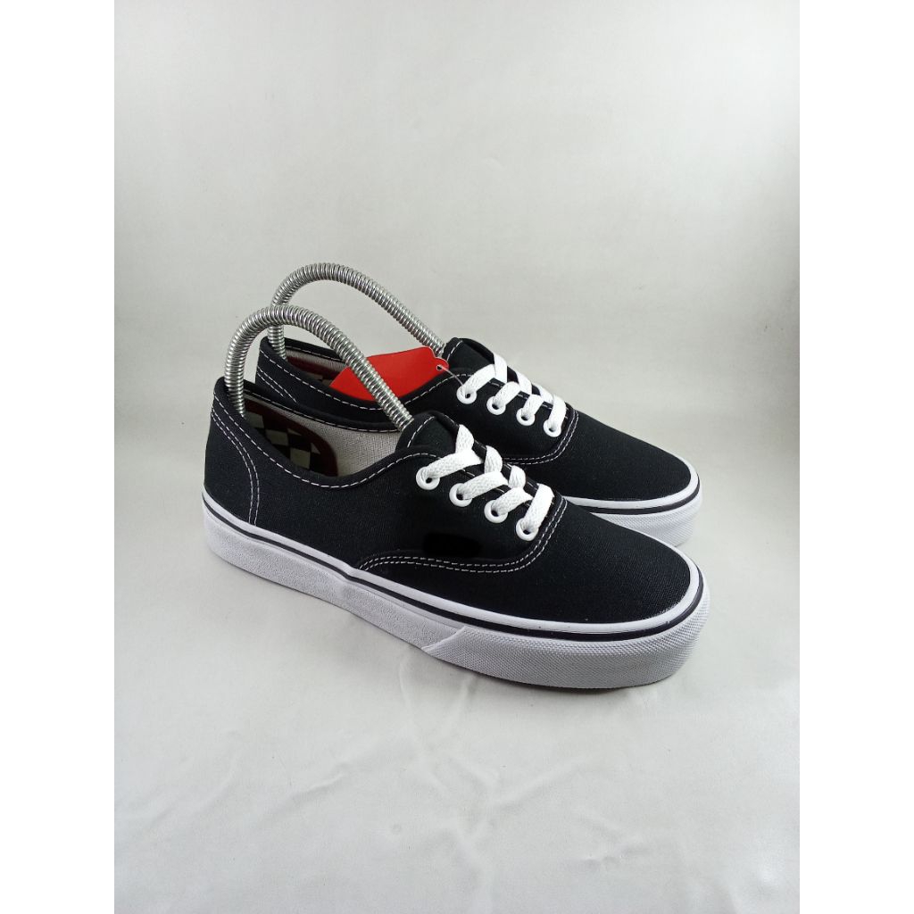 Authentic classic pro skate