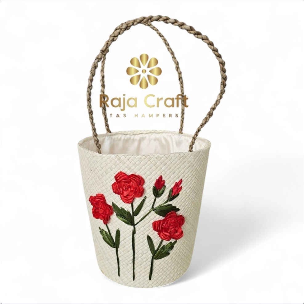 

Tas Parcel Anyaman Sulam Pembungkus Tas Kado Hampers Souvenir ATerbaik