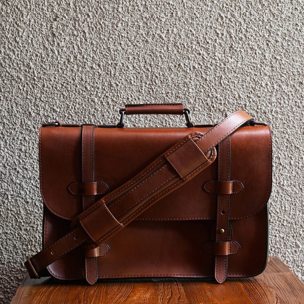 Alpha 15 Vintage Brown Briefcase