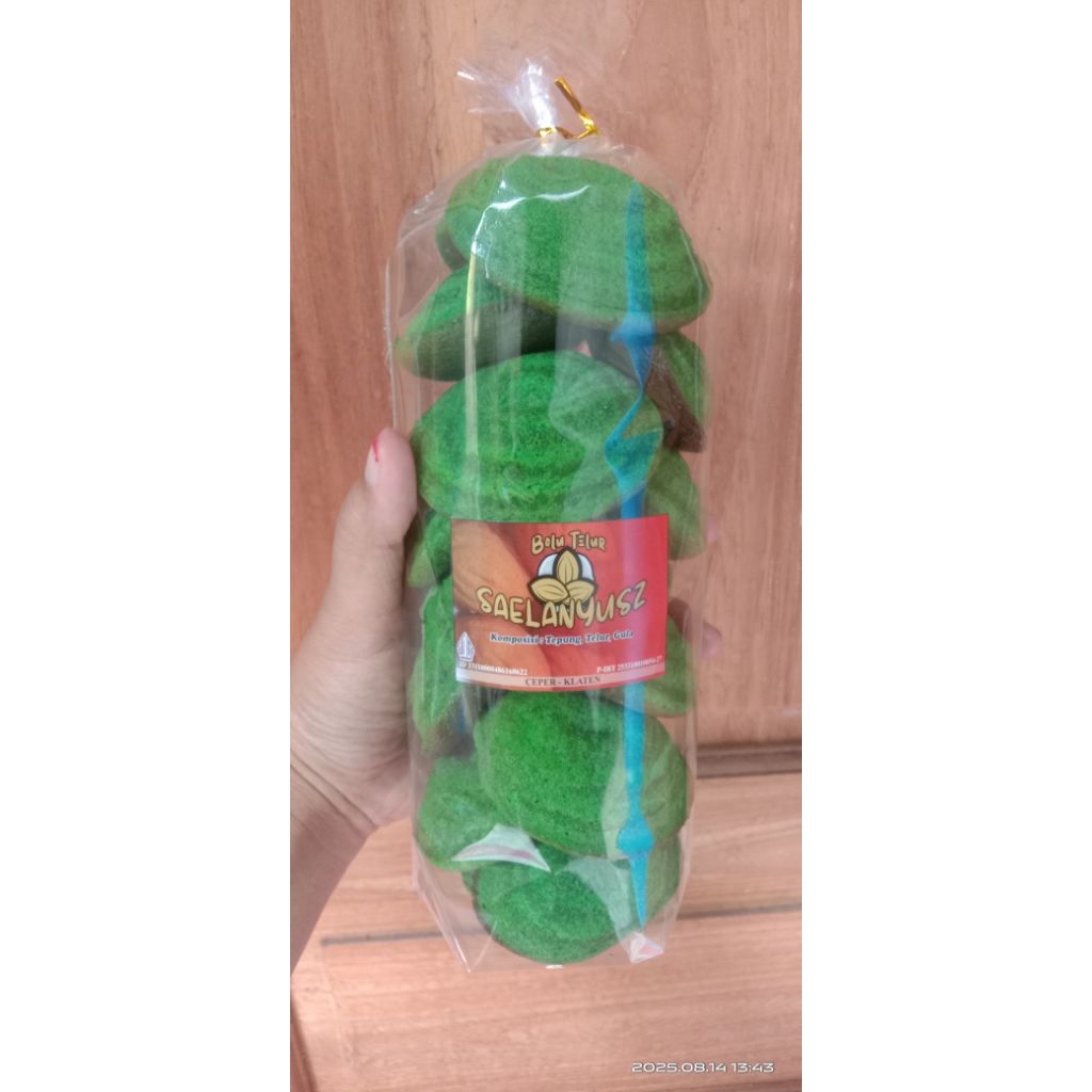 

ROTI BOLU TELUR KERING PANDAN, SATU KEMASAN ISI 17 BIJI.