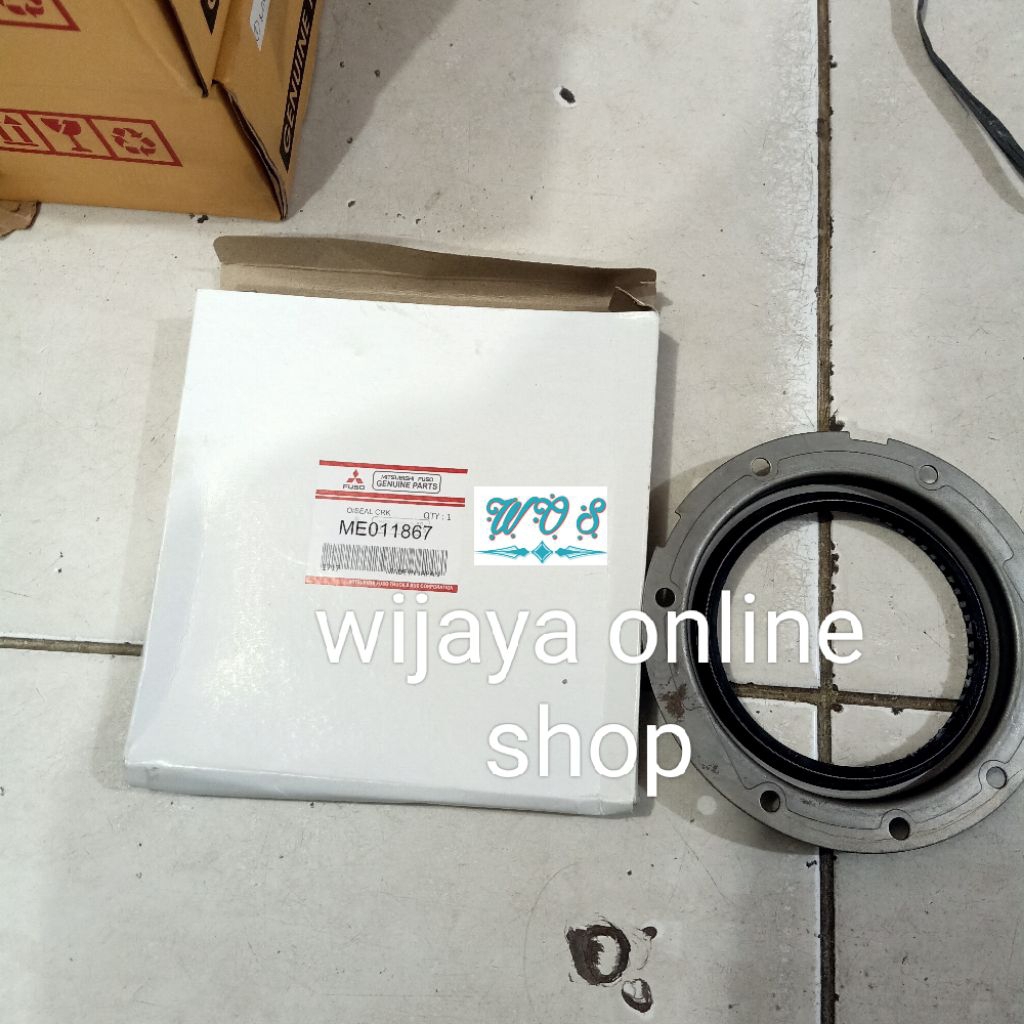oil seal crankshaft rear ME011867