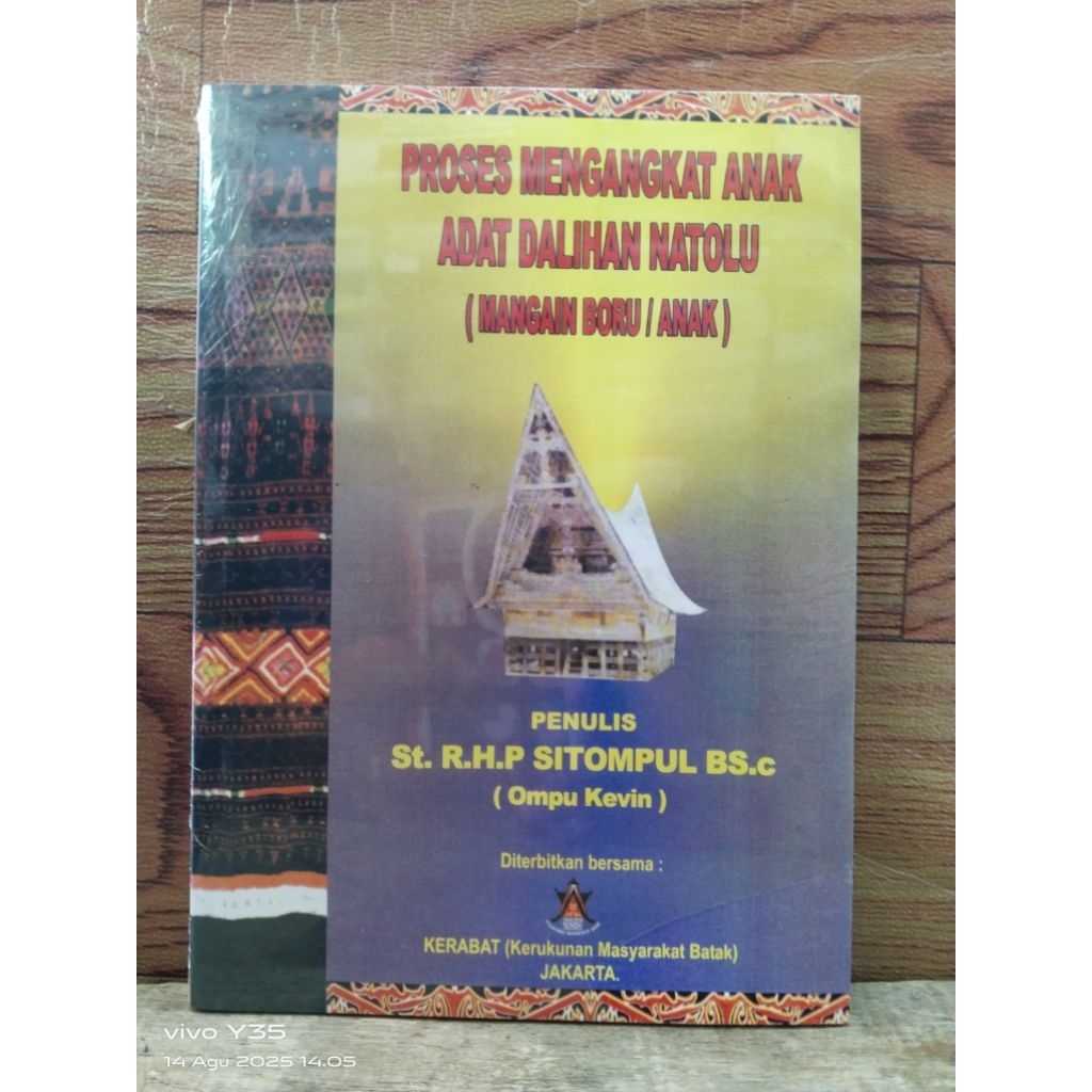 Buku proses mengangkat anak adat dalihan natolu ( mangain bori / boru)