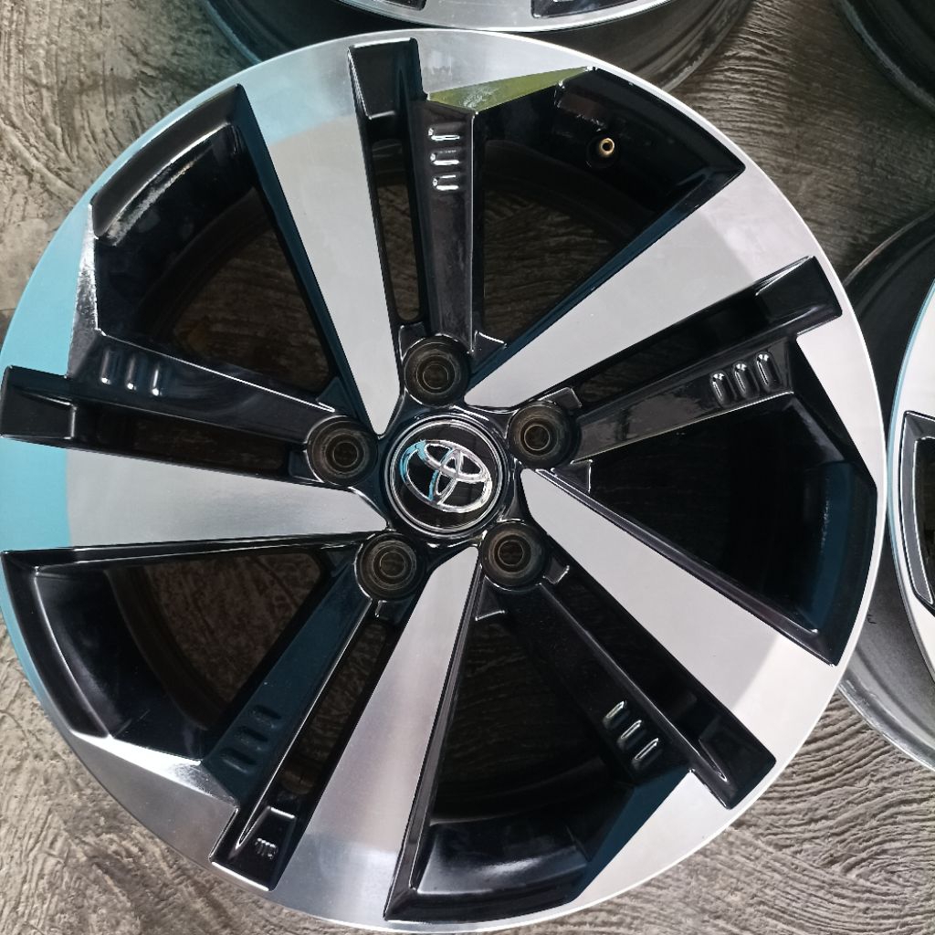 velg rush r17 pcd 5x114 satuan bijian
