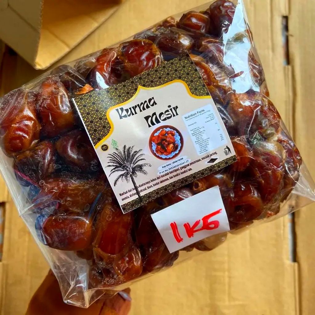 

Kurma Mesir Legit Premium 1kg , Kurma Basah Organik 1000 gram Super Premium Lembut