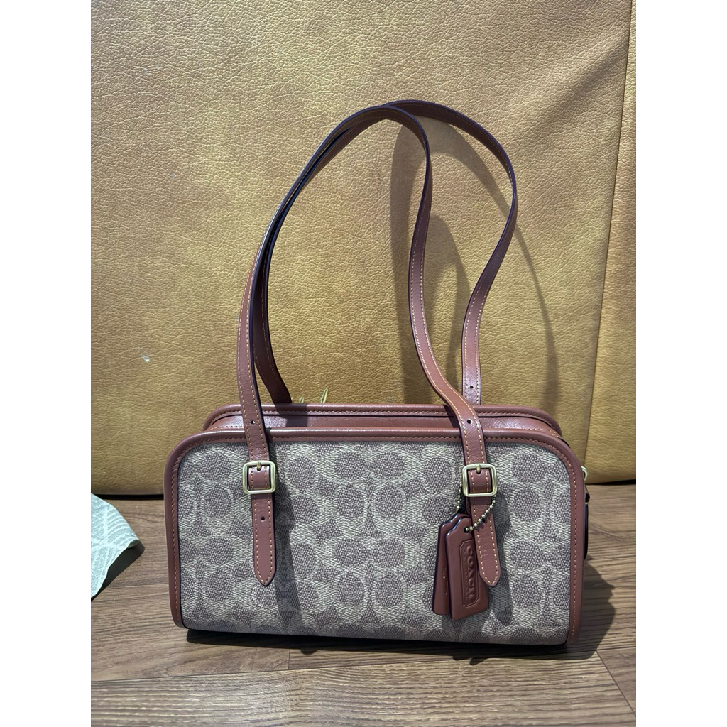 PRELOVED COACH SWING ZIP ORIGINAL