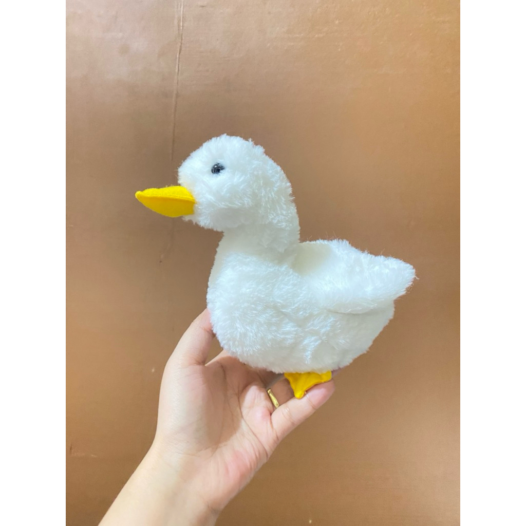 Boneka Karakter Angsa Kecil size 22x15cm / Boneka Little Swan / Boneka Angsa / Boneka Angsa Putih