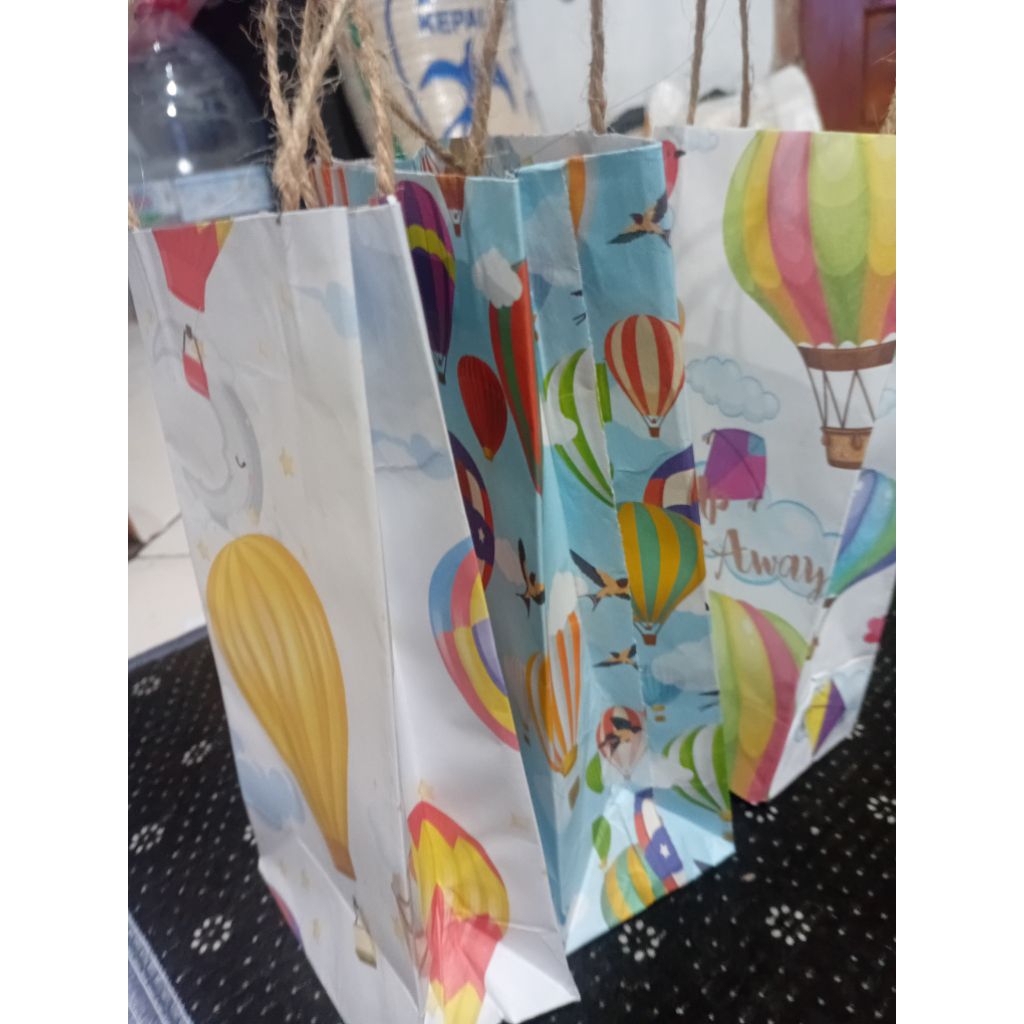 BLIBU SOUVENIR PERNIKAHAN  tas kertas mungil isi 50 pcs