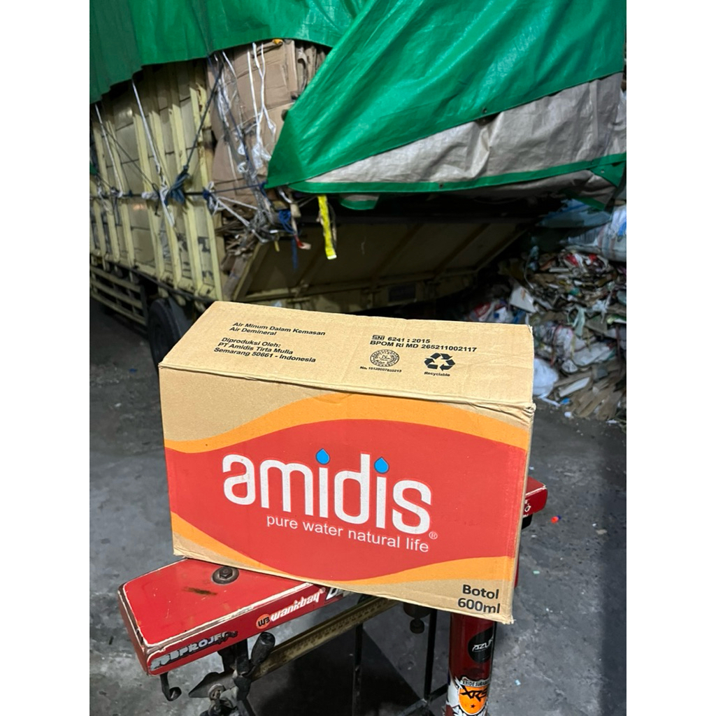 

Kardus box karton bekas aqua/air mineral 600ml